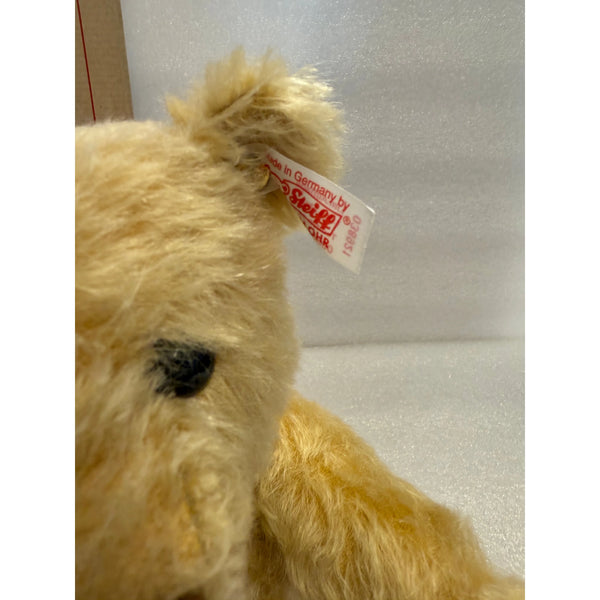 Steiff Teddybär mit Elefantenschablone