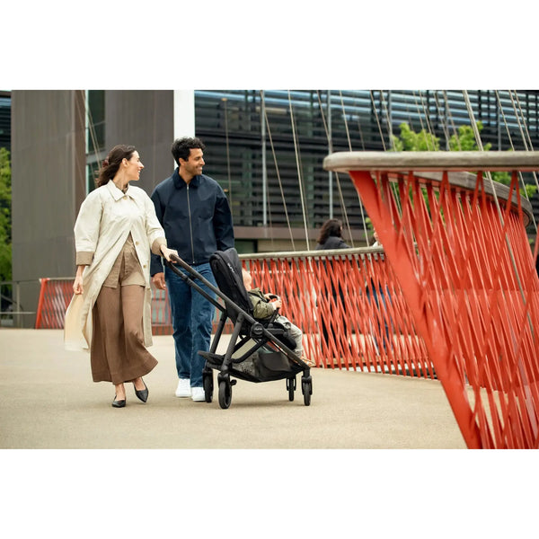 Nuna Swivv Granite + Babywanne Lytl