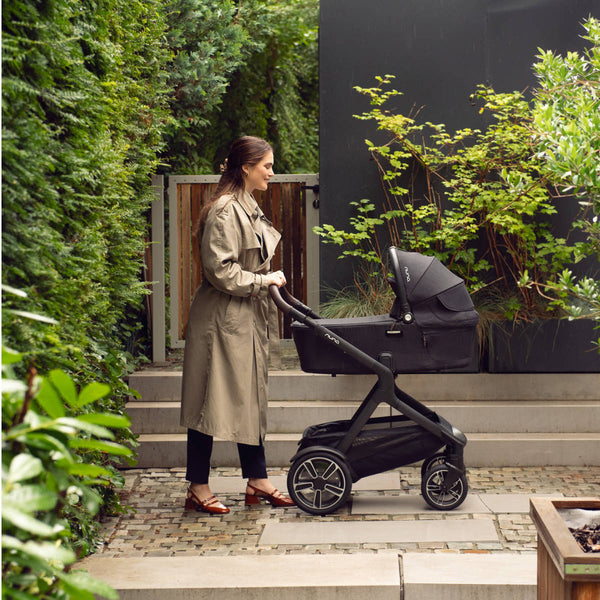 Nuna DEMI Next Caviar 7in1 Set