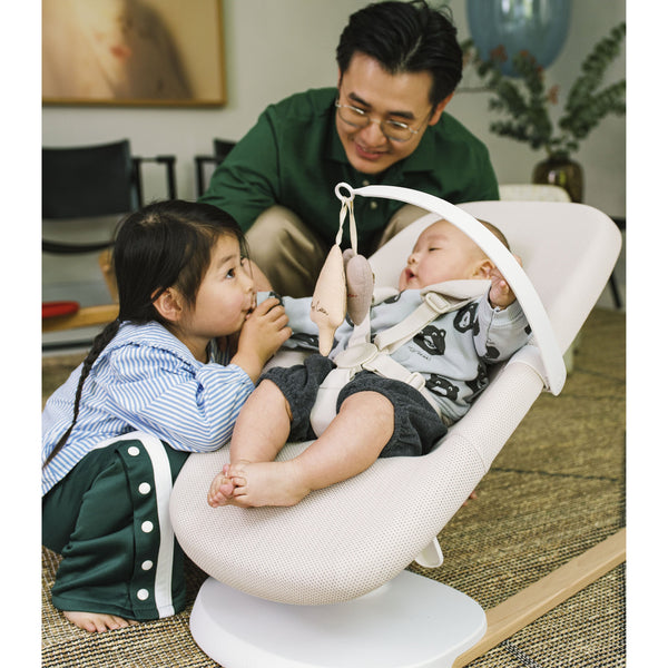 Stokke® Yoga™ Babywippe & Babyschaukel