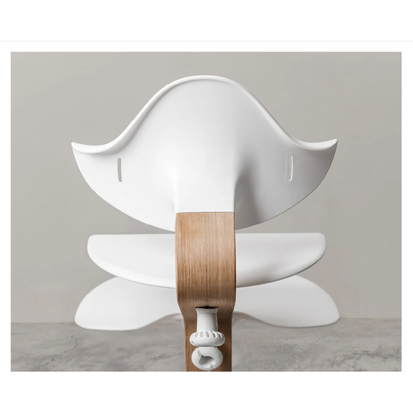 Stokke® Nomi® Stuhl Oak / White + Babyset gratis