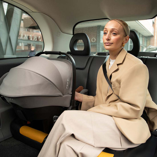 Nuna Pipa™ Urbn Cedar