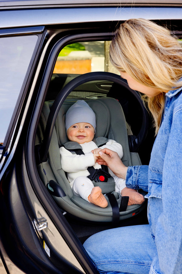 BeSafe Go Beyond² i-Size Black SoftBreeze