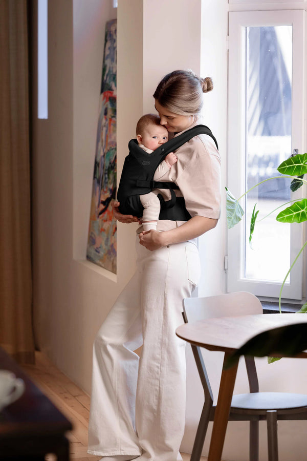 Voski Huddle – Babytrage mit Reißverschluss Black