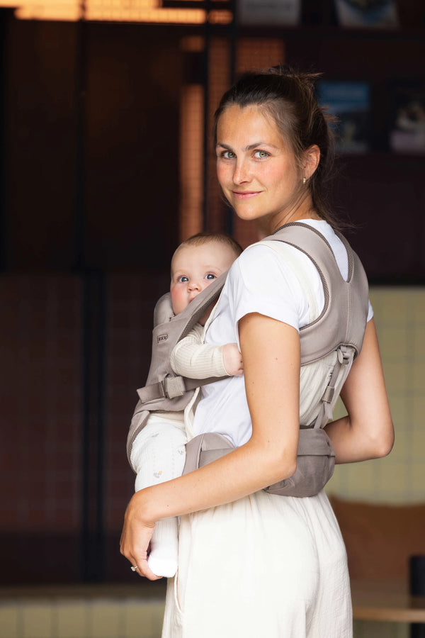 Voski Huddle – Babytrage mit Reißverschluss Clay