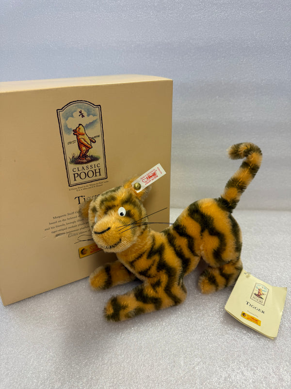Steiff Classic Pooh Tigger