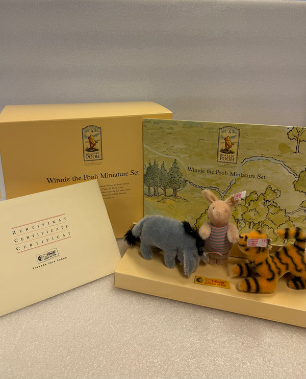 Steiff Winnie the Pooh Miniature Set