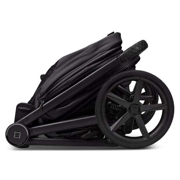 Moon Gio Fold  2026 Onyx