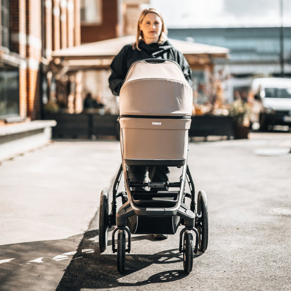 Thule Urban Glide 4 Black Tinted Taupe