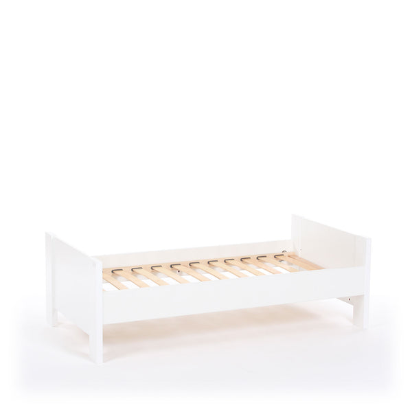 Babybay Kinder-, Baby- und Beistellbett All in One 70x140, weiß lackiert + Matratze