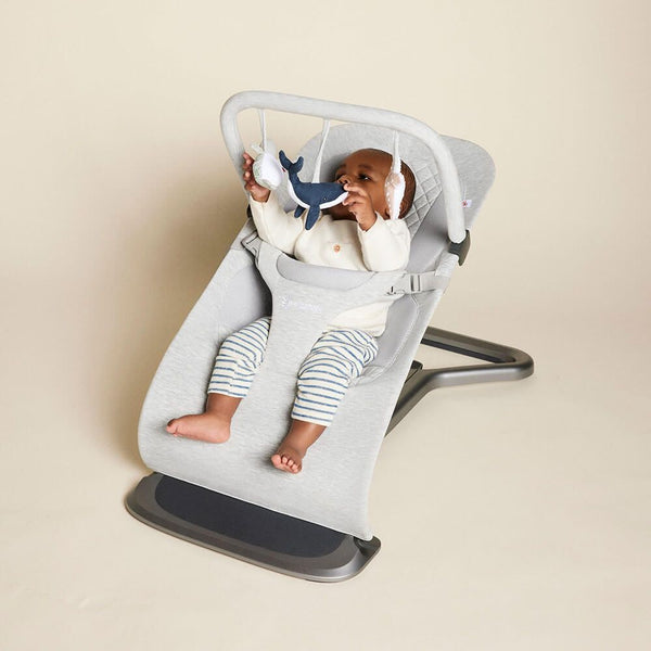 ErgoBaby Evolve Bouncer Spielbogen