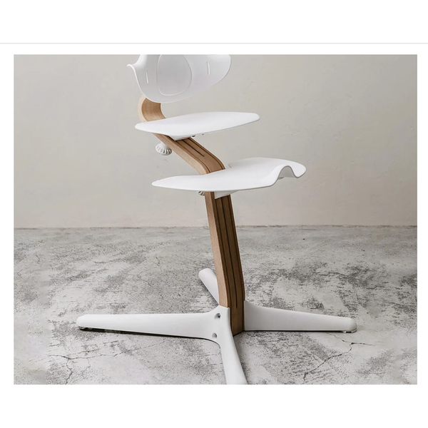 Stokke® Nomi® Stuhl Natural / White